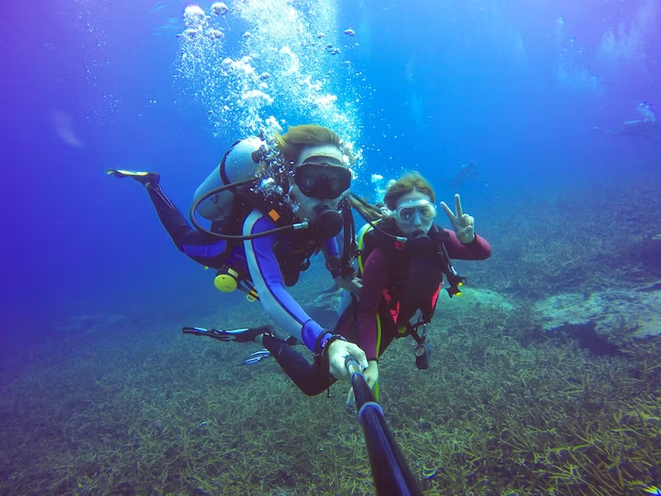 Record-dives-and-share-photos