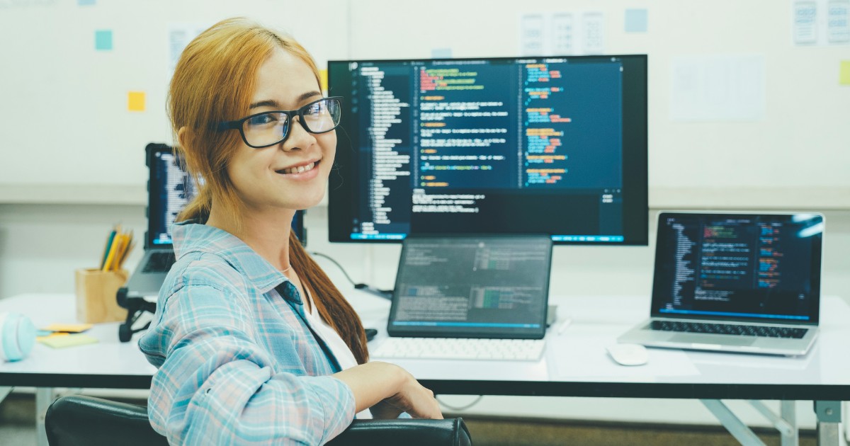 coder-coding-geekflare