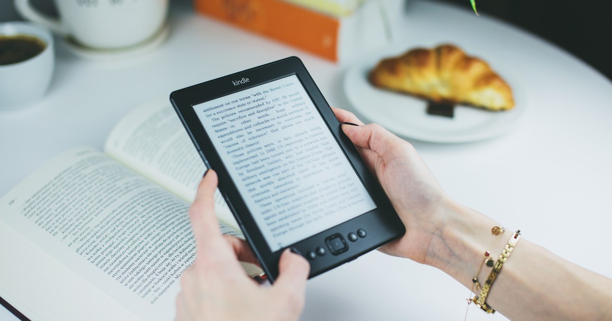 book-summary-apps-geekflare
