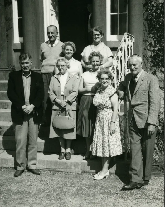 Second old photo before restoration