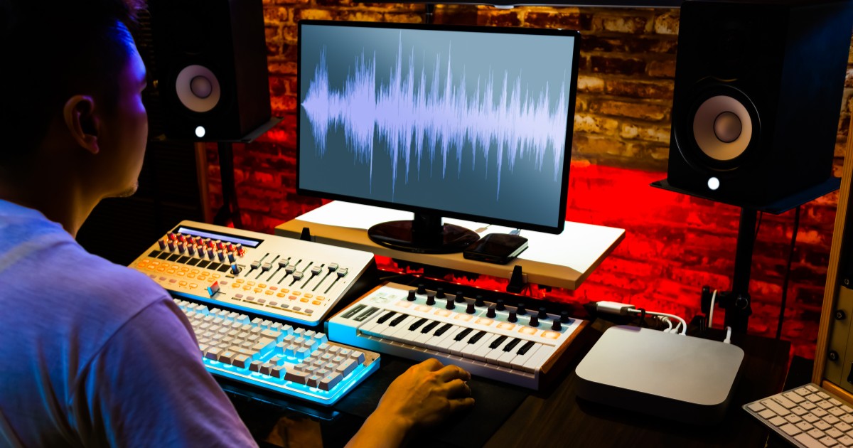 13 Best Music Production Software for Audio Professionals