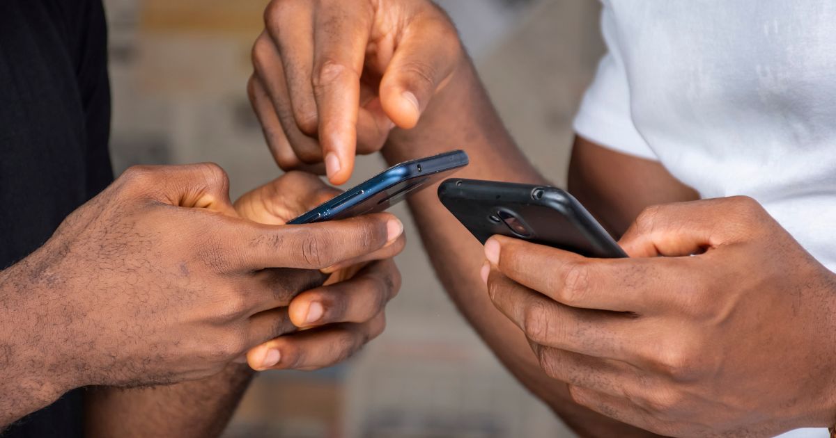 how to transfer contacts from one straight talk phone to another