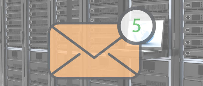 Een illustratie van e-mail over een serverpark