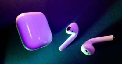 gaming-ear-buds-geekflare