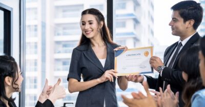 Employee Recognition Software to Reward the Best Workers