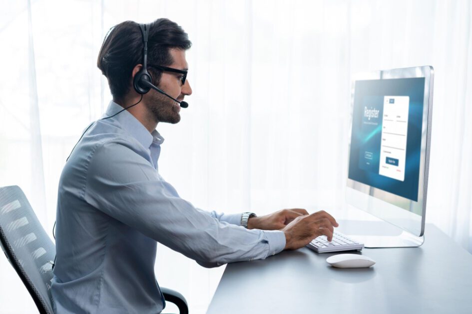 Advantages-of-choosing-a-virtual-call-center-over-a-call-center-software