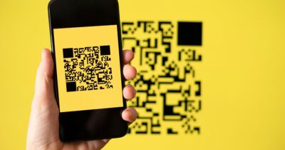artistic-qr-code-geekflare
