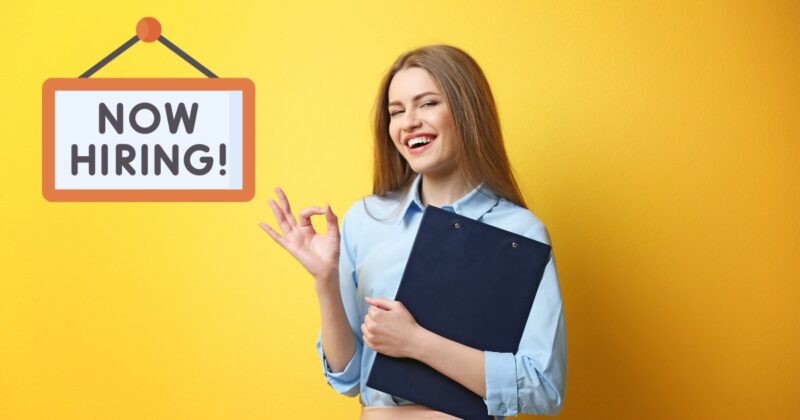 recruitment-marketing-girl-geekflare
